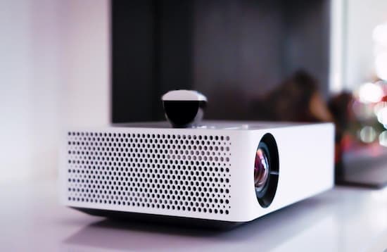 Best White Projectors: Top Recommendations & Choosing Guide